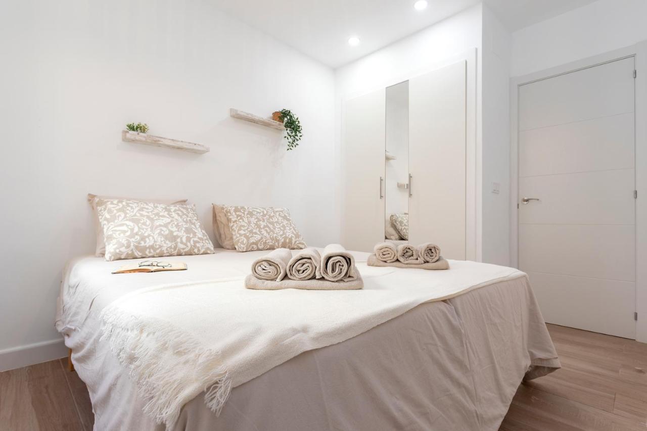 Malgi Apartment - Malaga City Centre Exteriör bild
