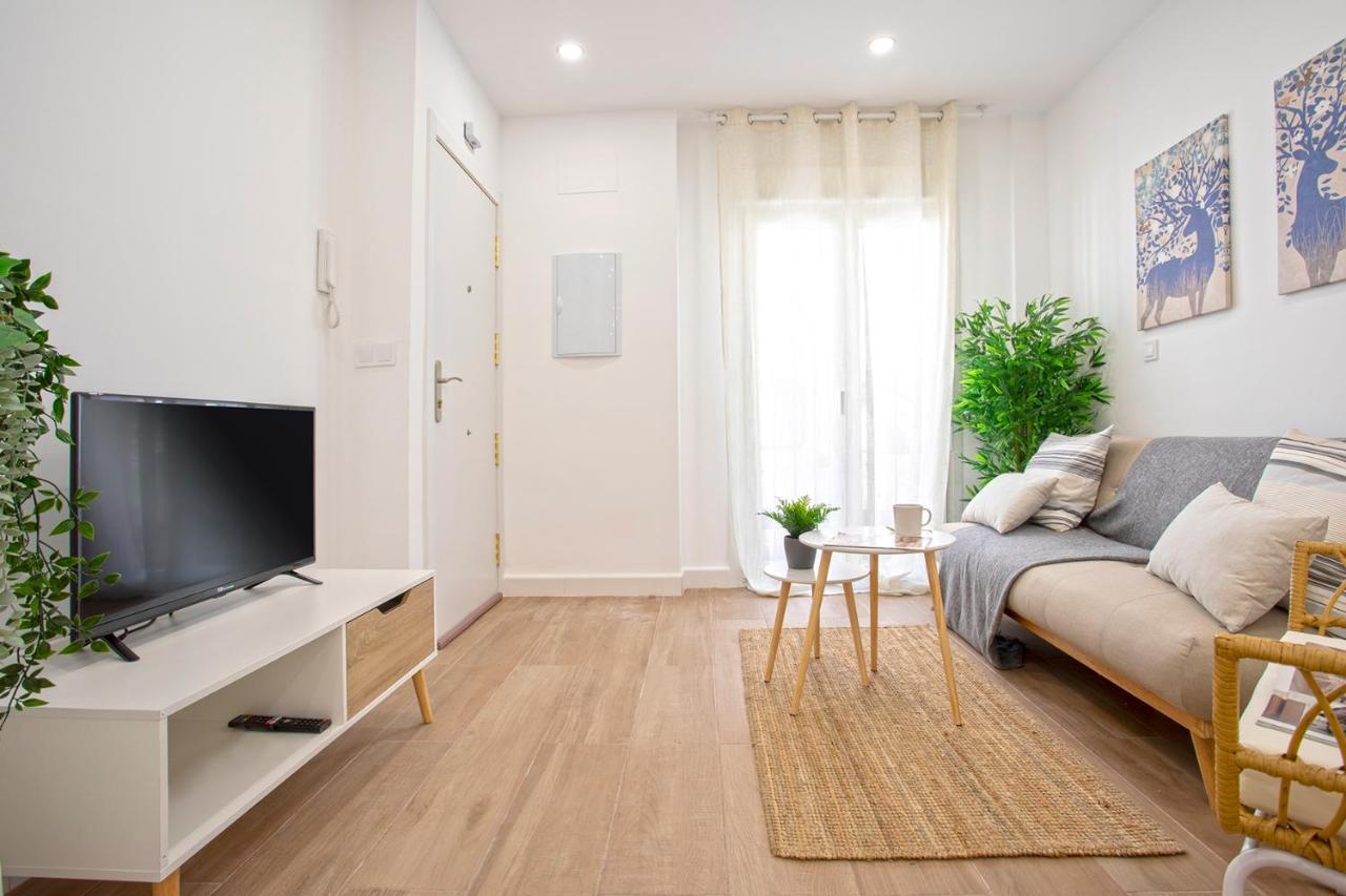 Malgi Apartment - Malaga City Centre Exteriör bild