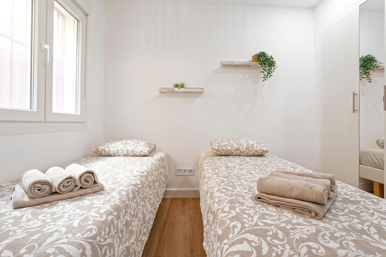 Malgi Apartment - Malaga City Centre Exteriör bild